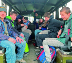 23 Schülerinnen und Schüler auf Besuch bei der Ristl Kp 62/1 in Neunkirch.