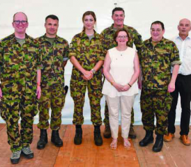 Der Vorstand des SCHWEIZER SOLDAT inklusive das neue Chefredaktoren-Team.