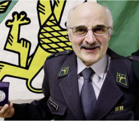 Koni Vetterli durfte als erster Thurgauer Unteroffizier die Ehrenmedaille des Schweizerischen Unteroffiziers-Verband entgegennehmen.