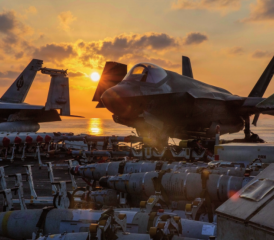 F-35C des Marine Corps auf der USS Abraham Lincoln. Bild: USAF