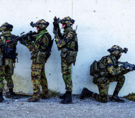 Für die Schweizer Sicherheitsindustrie wäre eine Lockerung des Kriegsmaterialsgesetzes willkommen.