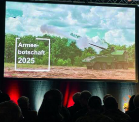 Die Titel-Folie zeigt das Schwergewicht: Wirkung gegen Ziele am Boden.