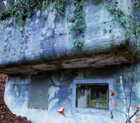 Ein Bunker für eine 8,4-cm-Kanone in Adliswil.