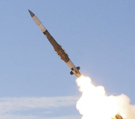 Start einer Raytheon-Patriot-Rakete.