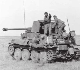 Die Kriegsmaschine des Dritten Reiches verschlang Unmengen an Treibstoff. Hitler hatte es deshalb auf wichtige Erdölgebiete am Kaspischen Meer abgesehen.