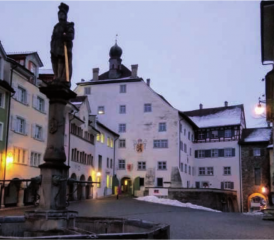 Der Hof zu Wil diente ehemals als Verwaltungszentrum des St. Galler Klosterstaates. Heute ist er im Eigentum einer Stiftung und öffentlich zugänglich.