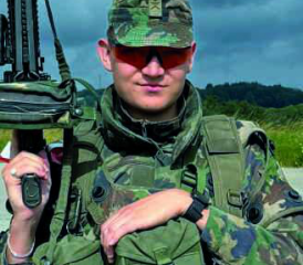 Oberwachtmeister Silas Burkhalter betrachtete den Militärdienst anfangs als Pflicht – doch im Laufe der Rekrutenschule wurde er für ihn zu einem Privileg.