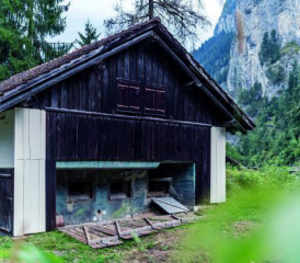 «Porclis West». Bautyp: Infanteriebunker getarnt als Holzscheune, Bauzeit: 1941–1942.