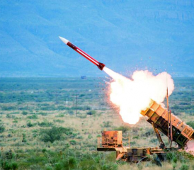 Patriot: Mit Patriot ist die bodengestützte Luftverteidigung grösserer Reichweite in der Lage, selbständig und in Kombination mit dem F-35 Ziele im mittleren und oberen Luftraum zu bekämpfen. Bild: VBS