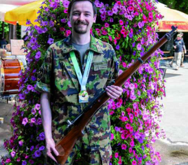 Fachof Dominic Monzon ist mit 69 Punkten der Gesamtsieger des Militärwettkampfs in Frauenfeld.