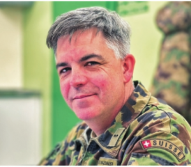 Oberst Benjamin Mazenauer, Chef Einsatzstab Komp Zen ABC-KAMIR ist zufrieden mit der Übung.