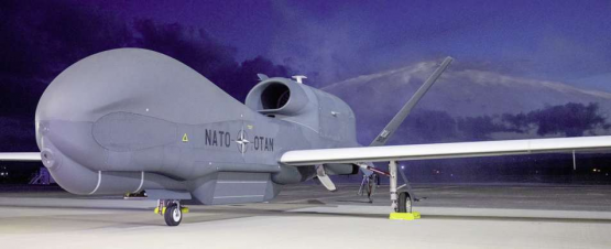 NATO-Drohne RQ-4D in Italien angekommen.
