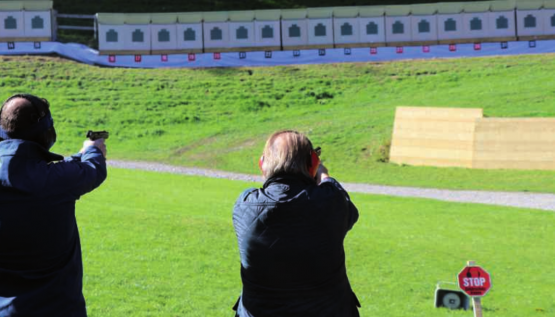 Schützen aus der ganzen Schweiz haben das Schiessprogramm auf 50 Meter absolviert.