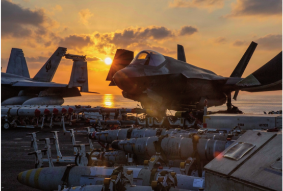 F-35C des Marine Corps auf der USS Abraham Lincoln. Bild: USAF