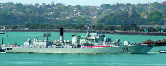 Chinesischer Zerstörer.