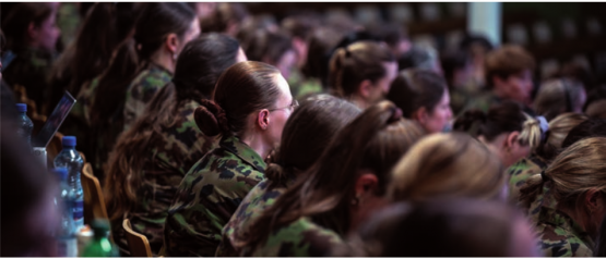 Mit dem Service Citoyen müssten auch Frauen einen Dienst am Land leisten. Der Militärdienst wäre eine der Möglichkeiten. Bild: VBS