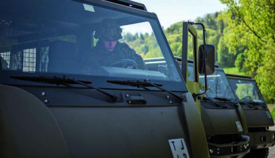 Auch die Einsatzbereitschaft der Duro-Truppentransporter steht in Frage.