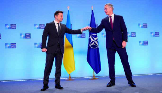 Der ukrainische Präsident Selenskyj und der noch amtierende NATO-Generalsekretär Stoltenberg 2021 vor Beginn des Krieges.