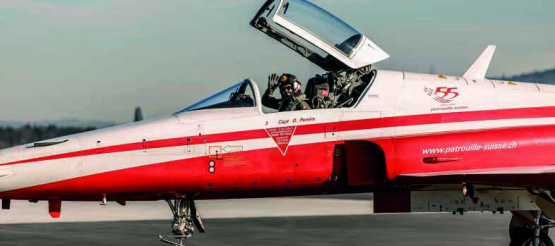 Das VBS prüft, ob die Patrouille Suisse mit einem anderen Flugzeugtyp weitergeführt werden kann.