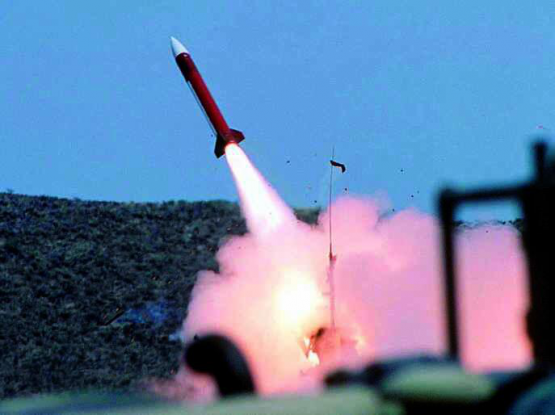 Die NATO muss ihre Verteidigung vor Lenkwaffen verstärken. Im Bild: Eine Patriot Rakete wird bei einer Übung in den USA abgefeuert.