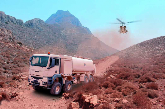 Der Flugfeldtankwagen zeichnet sich insbesondere durch sein hohes Tankvolumen von bis zu 22 000 Liter aus.