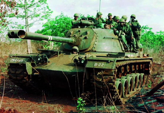 Panzer M48A3 Patton, 1. Panzerbataillon, 69. Mechanisierte Brigade, nahe Pleiku, März 1966.