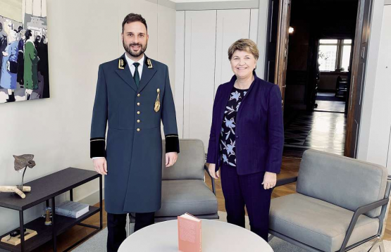 Martin Siedler sorgt dafür, dass Bundesrätin Viola Amherd optimal ihr Departement führen kann.